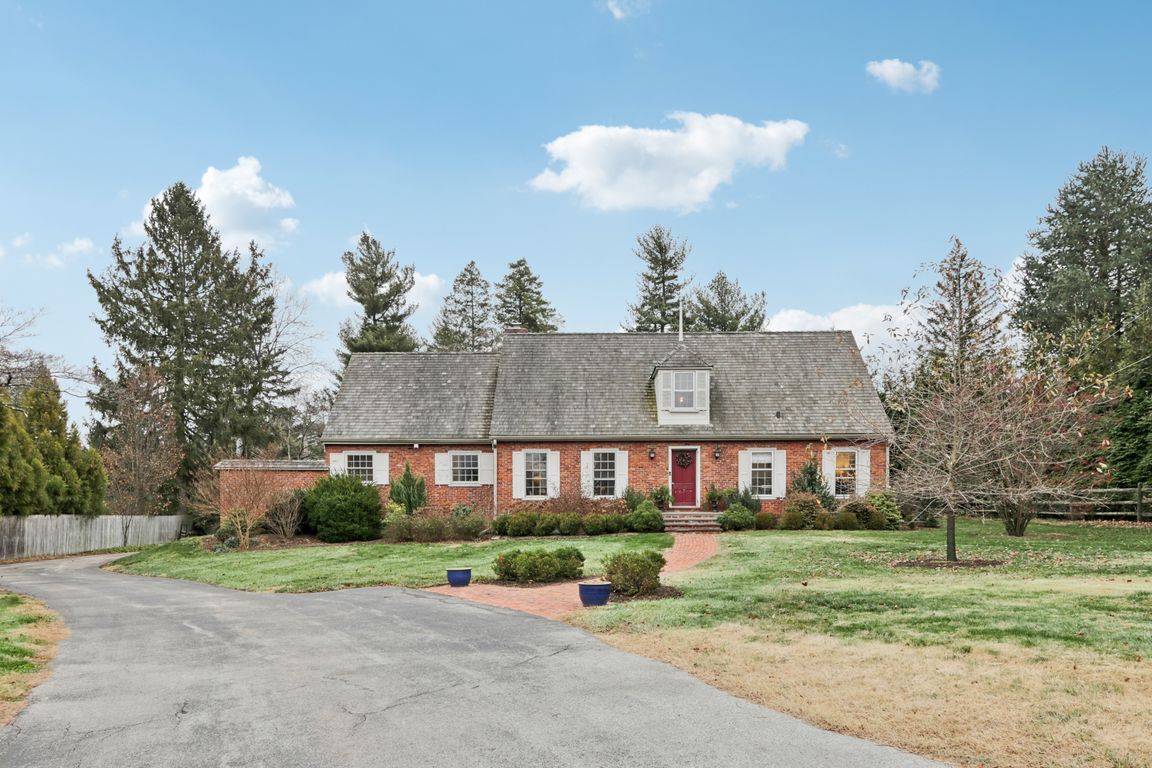 Field Ln-S1112-001.jpg