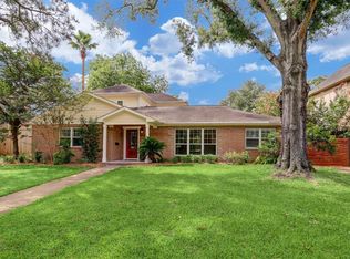 4935 Yarwell Dr, Houston, TX 77096