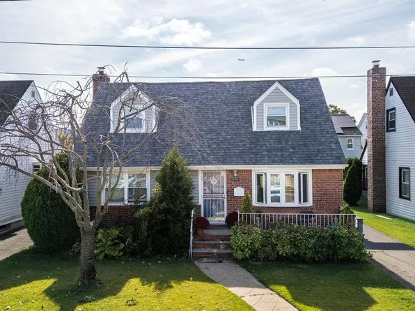 151-26 20th Avenue, Whitestone, NY 11357