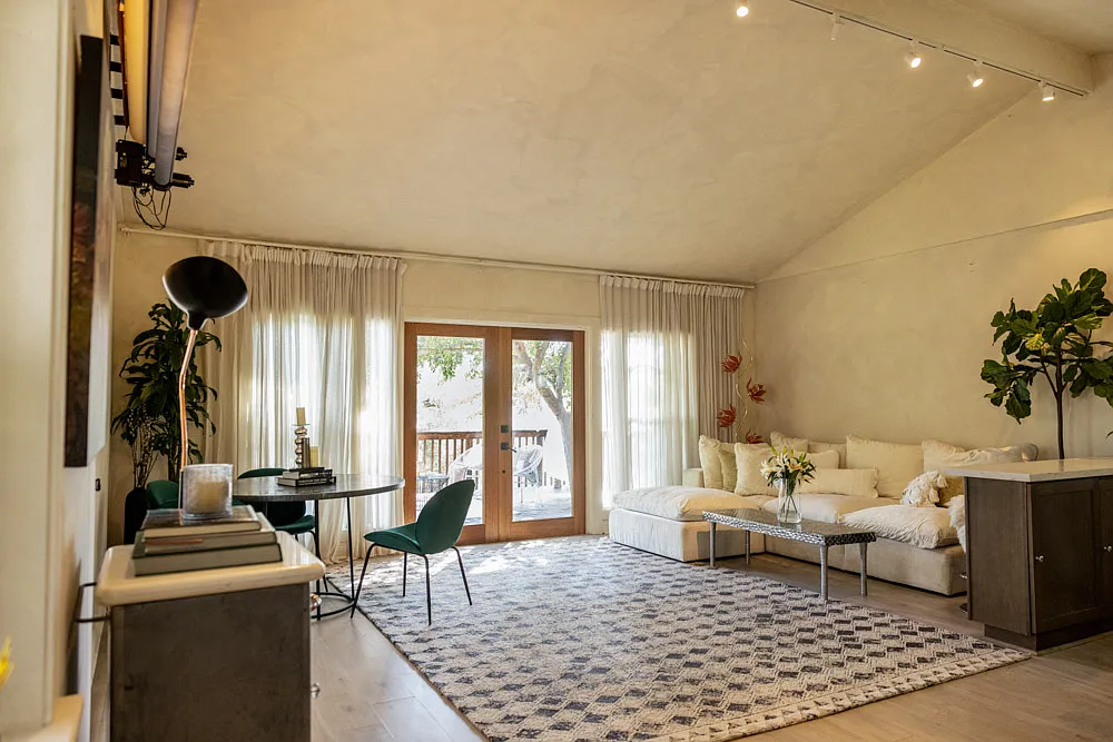 3 bed, 1500 sqft, $7,000 — Photo 2