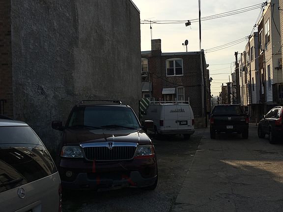 3rd image of 3132 N Napa St