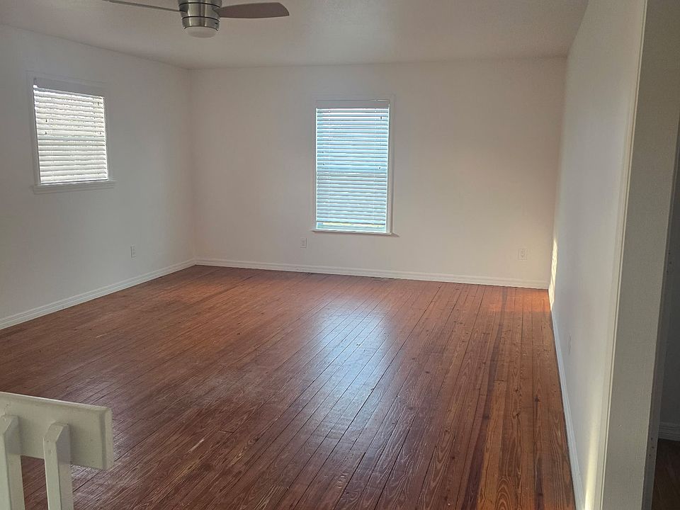 Large Family Room.