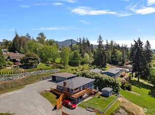 17711 Blodgett Rd, Mount Vernon, WA 98274