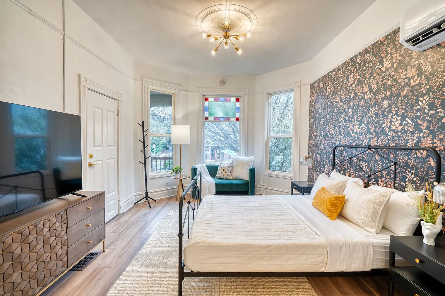 Studio, 1.0 bath, 495 sqft, $2,566 — Photo 2