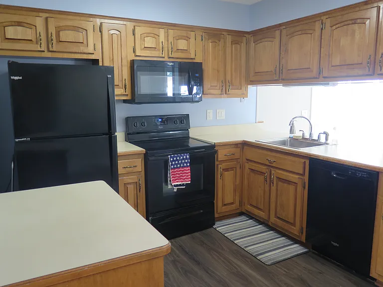 28984 Rayburn St — Photo 2