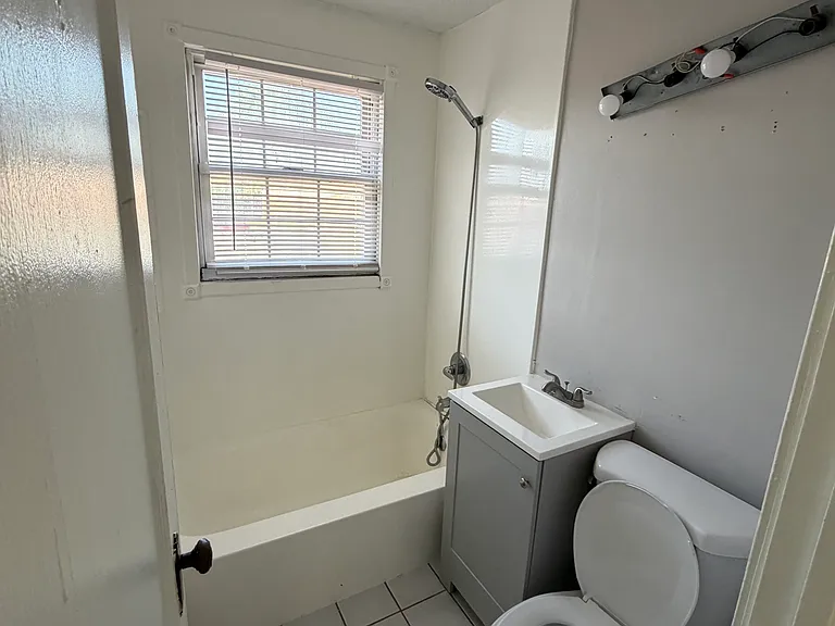 43 Colony Rd #2A — Photo 7
