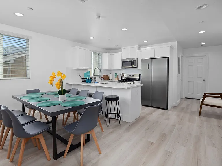 New Construction 4-Unit Townhome Community | Luxury Living Near DTLA — Photo 18
