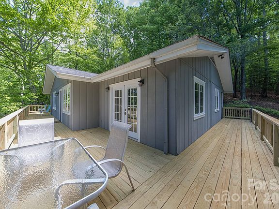 4th image of 1360 Glen Cannon Dr