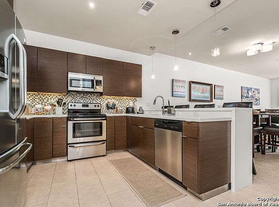 2nd image of 17902 LA CANTERA PKWY #205