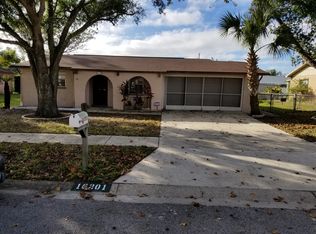 16201 Surrey Dr, Hudson, FL 34667