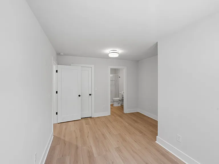 1358 Briar Creek Rd — Photo 33