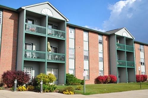 1st image of 4550 N Breton Ct SE APT 120