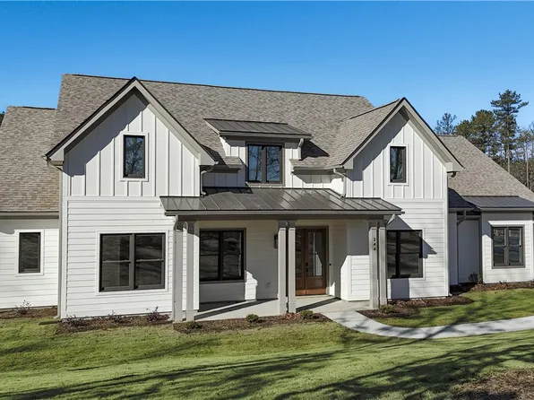 244 W Old Pendleton Rd, Central, SC 29630