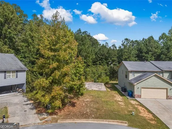 820 Tallulah Ct, Atlanta, GA 30349