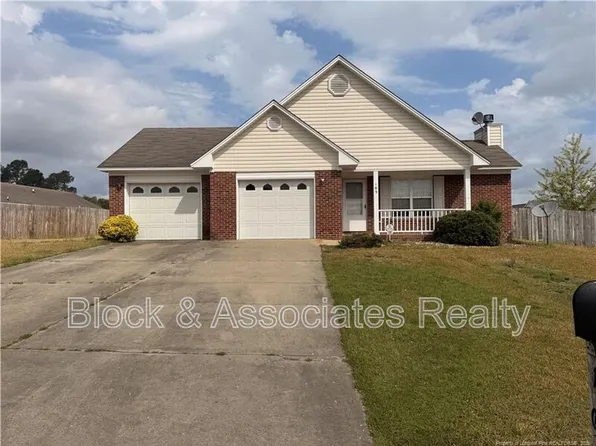 105 Yasmine Dr, Raeford, NC 28376