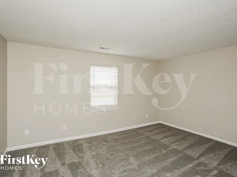 3335 Carly Ln — Photo 10