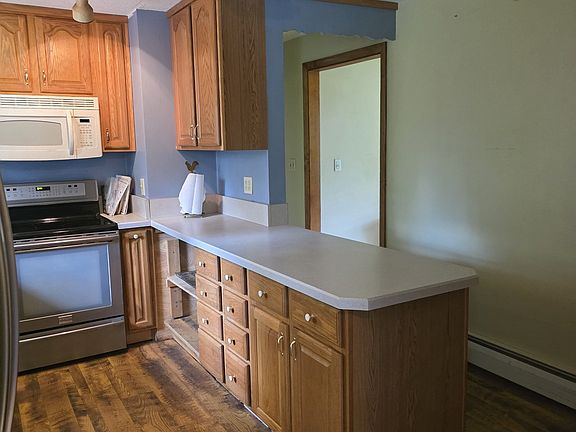 5th image of 17 Edgewood Court