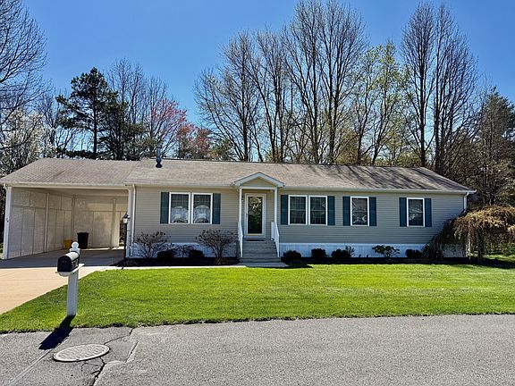 2nd image of 24 Mayflower Dr #222