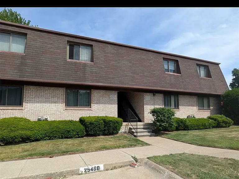 25470 Quarter Deck St — Photo 1
