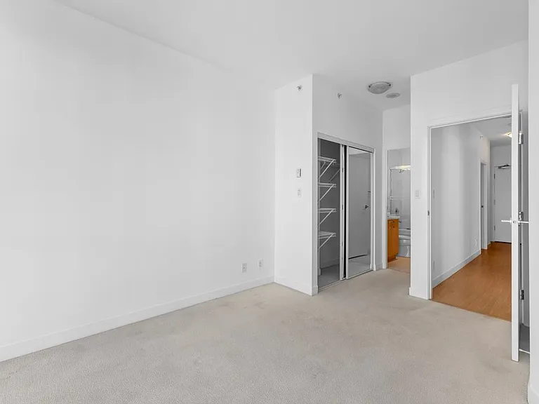 1050 Smithe St #1205 — Photo 14