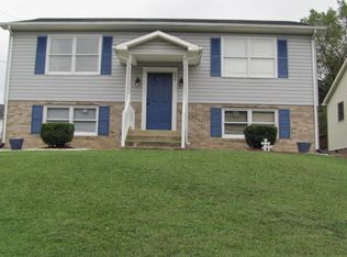 924 Quail Ln, Salem, VA 24153