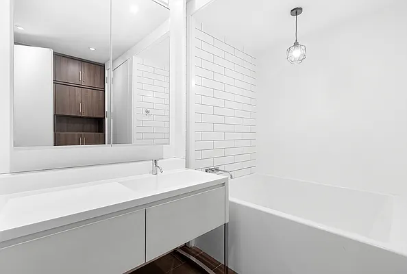 Rented by Keller Williams NYC | media 23