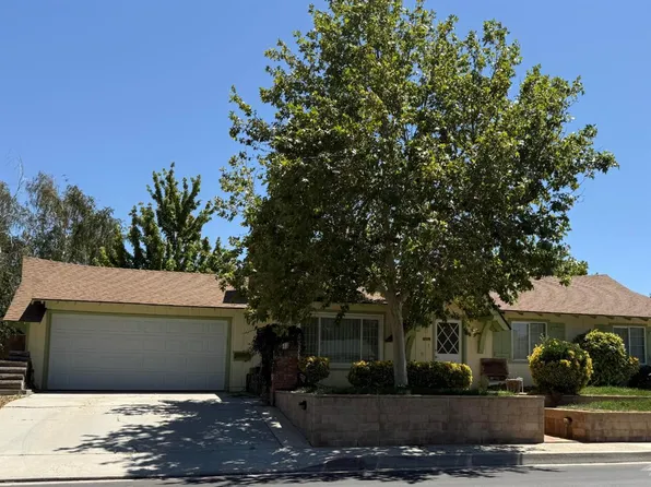 414 Brentwood Dr, Tehachapi, CA 93561