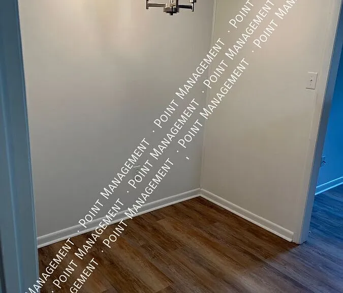 405 Allison Ave SW #4 — Photo 4