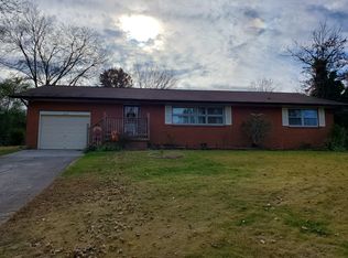 4108 Deerfield Rd, Knoxville, TN 37921