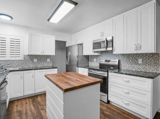 1622 E Mission Rd, Fallbrook, CA 92028