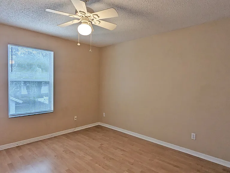 4029 Quail Briar Dr — Photo 19