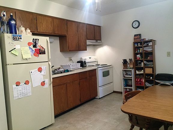 2nd image of 2318 Sessions St #6