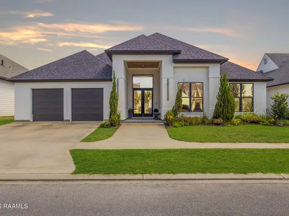 309 Canary Palm Way, Youngsville, LA 70592