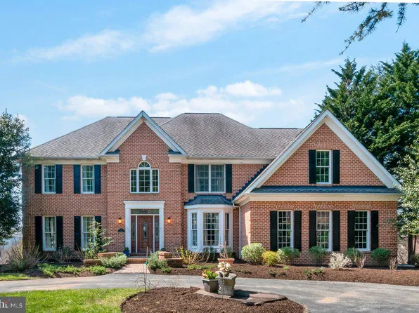 8 Kampman Ct, Sparks Glencoe, MD 21152