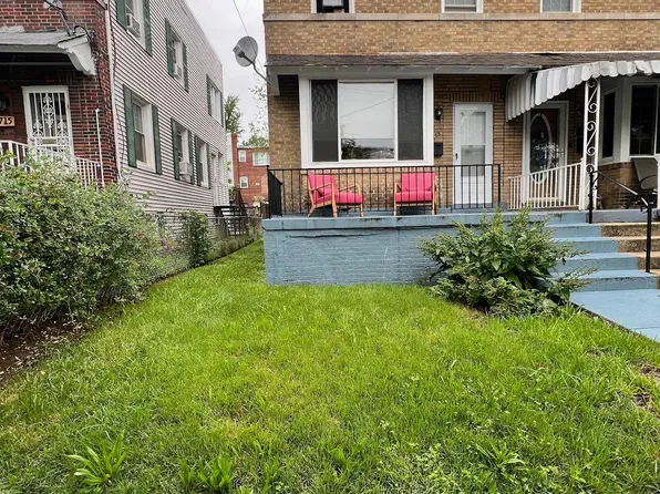 713 Tuckerman St NW, Washington, DC 20012