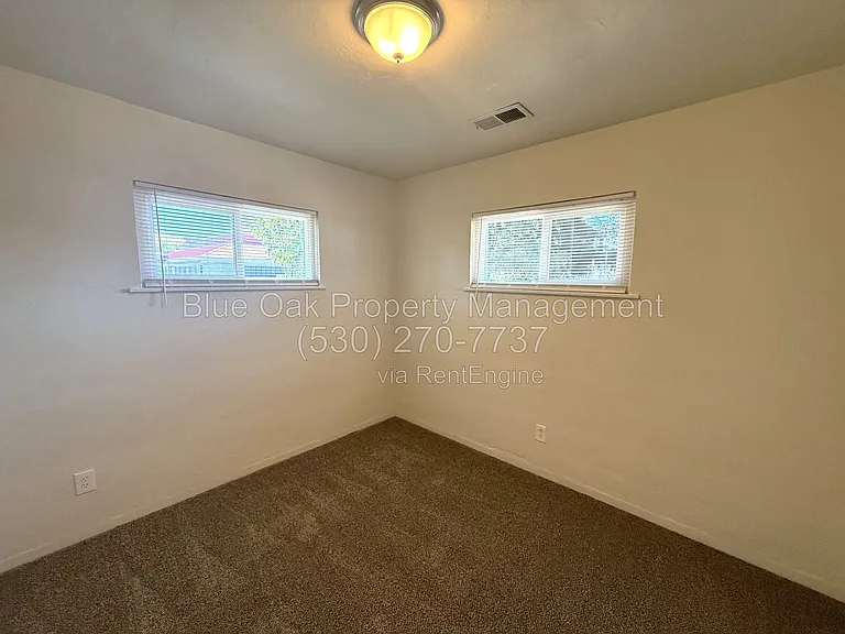 172 Connors Ave — Photo 7
