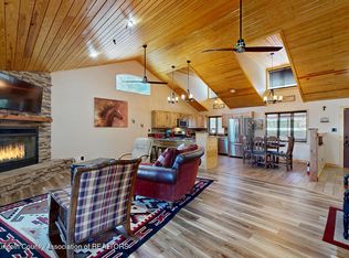 107 La Luz Ln, Ruidoso, NM 88345