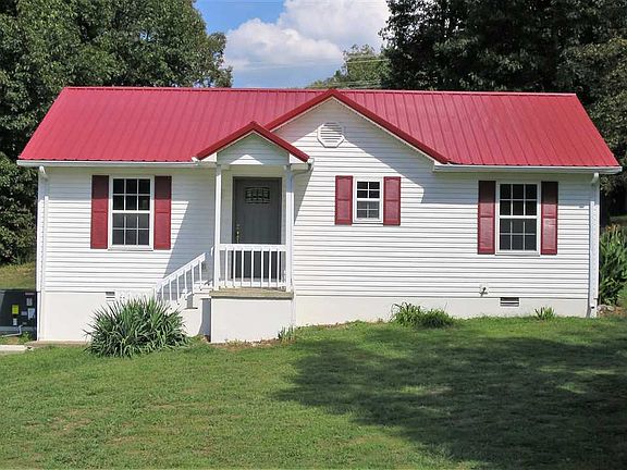 3rd image of 62 Linda Ln