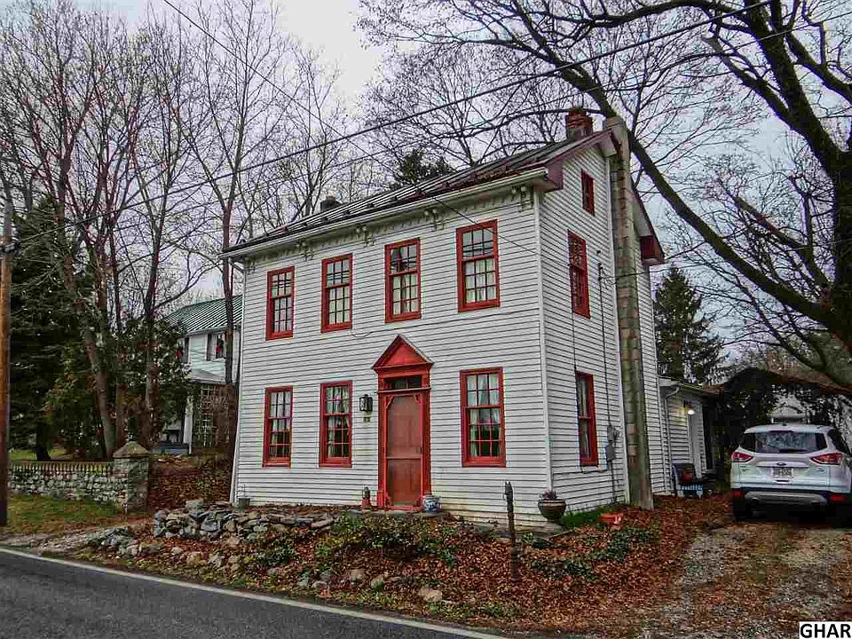 2nd image of 309 W 1st St