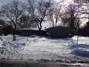 1st image of 24326 Maidstone Ln