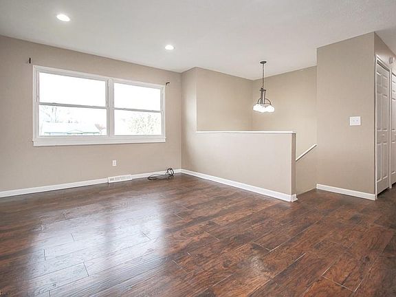 5th image of 2100 Hancock St