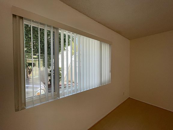 4th image of 803 N Juanita Ave #B