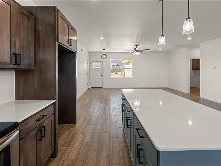 9738 Renee St — Photo 18