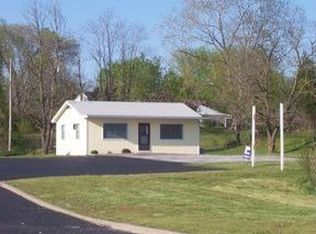 1417 Bingham Rd, Boonville, MO 65233