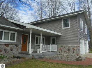 8742 Red Pine Dr, Lake Ann, MI 49650
