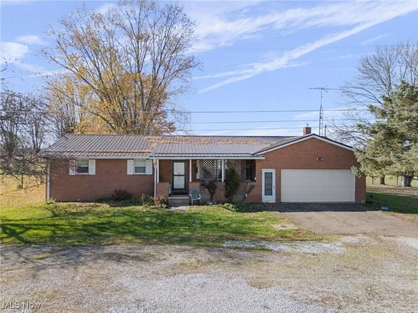 10519 Poorman St SW, Navarre, OH 44662