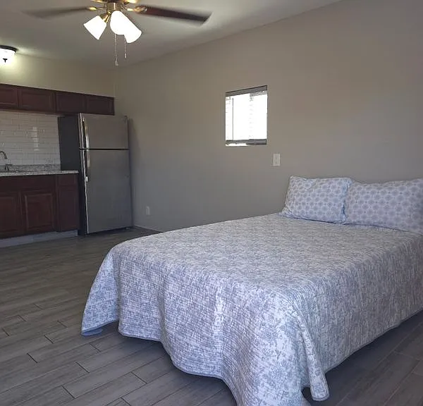 104 E Roosevelt Ave #4 — Photo 9