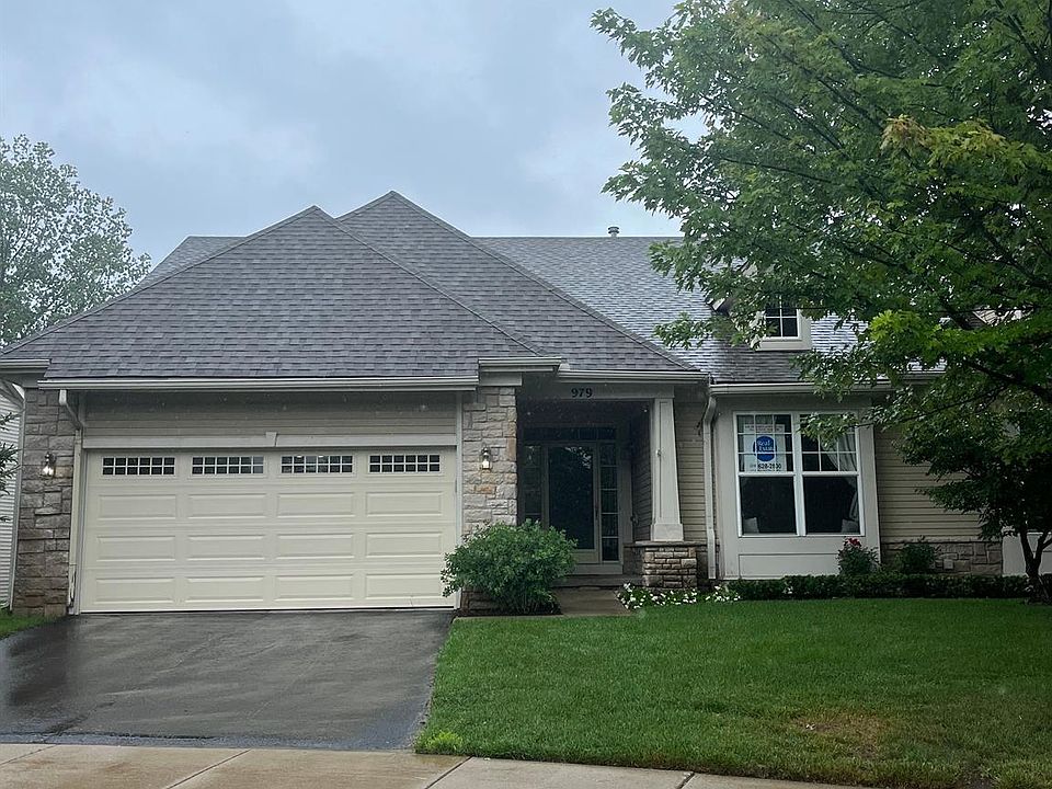 1st image of 979 Stony Lake Ct