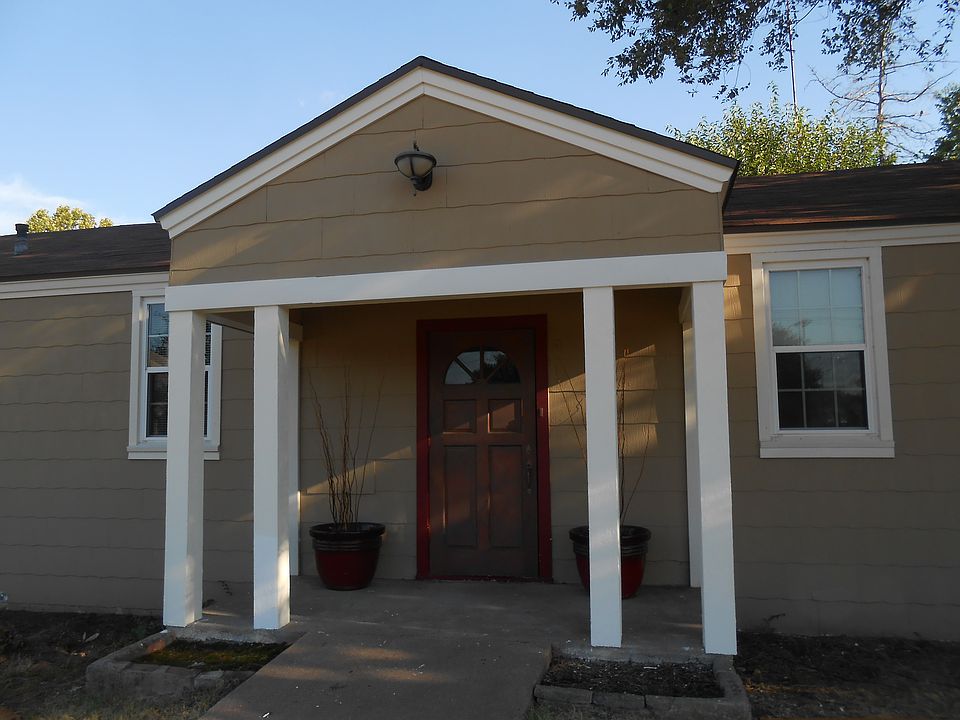 1st image of 302 E 4th Ave