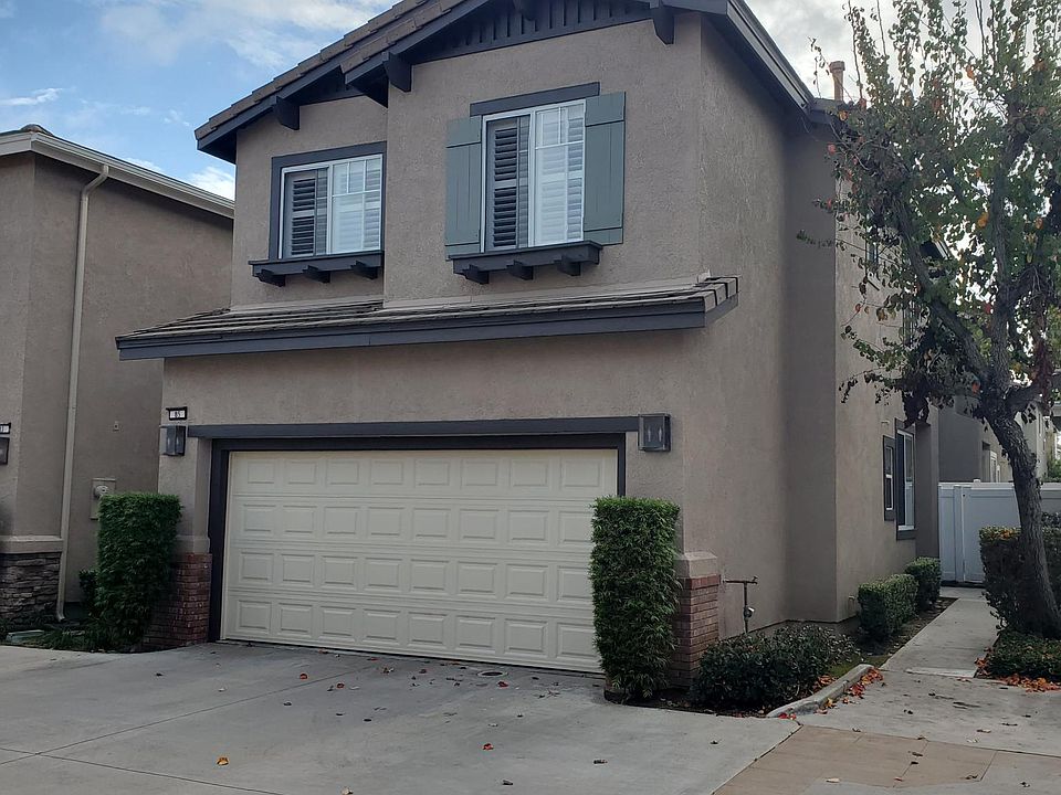 1st image of 85 Woodcrest Ln